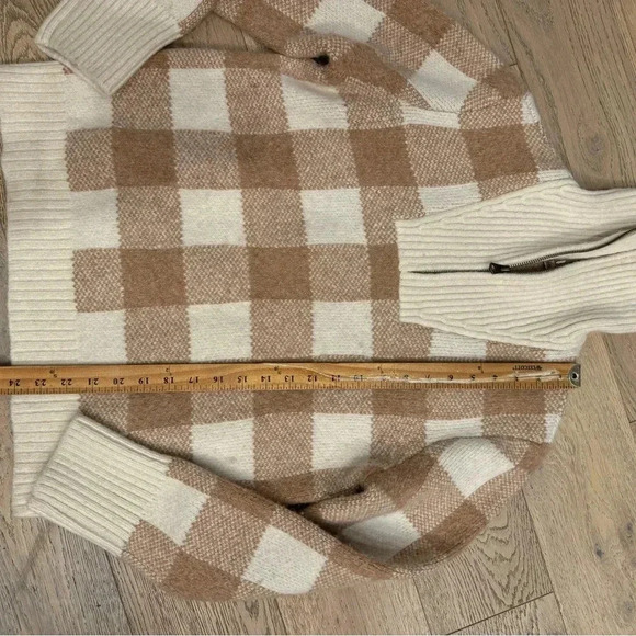 Faherty Saturday Pullover Alpaca Sweater Meadow Buffalo Check Cream Small $228 - Picture 2 of 5